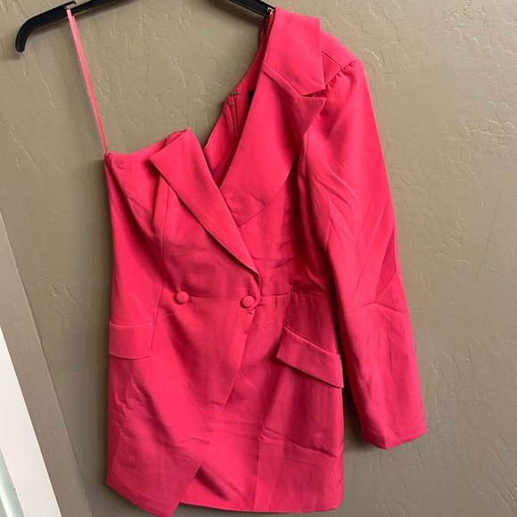 DO+BE Vibrant Pink Asymmetrical Long Sleeve Dress - Picture 5 of 6